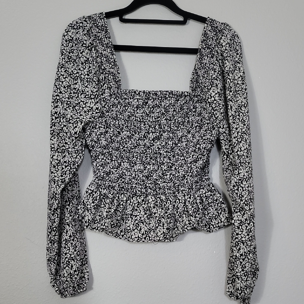 Japna Smocked Puff Sleeve Crop Top Size S Black Floral Cottagecore Coquette
